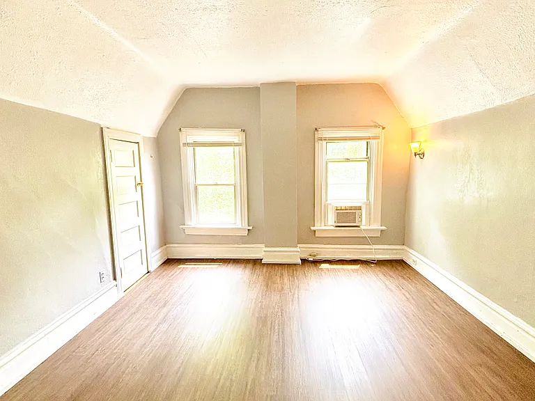 4216 Connecticut St — Photo 15