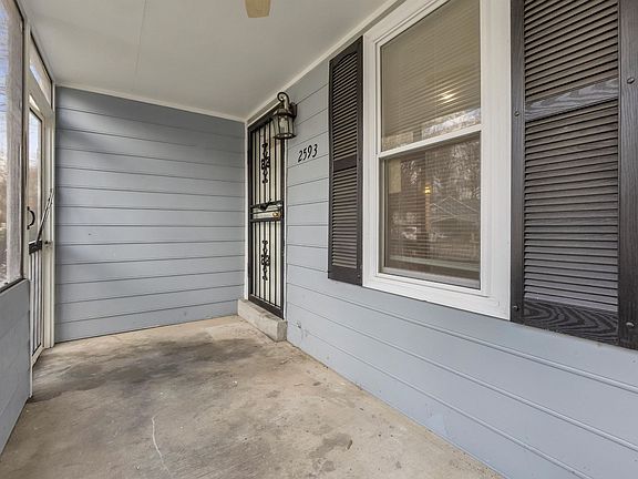 3rd image of 2593 Durham Ave