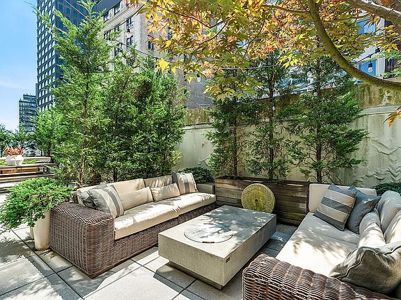 5th image of 111 Fulton St Unit Penthouse 110