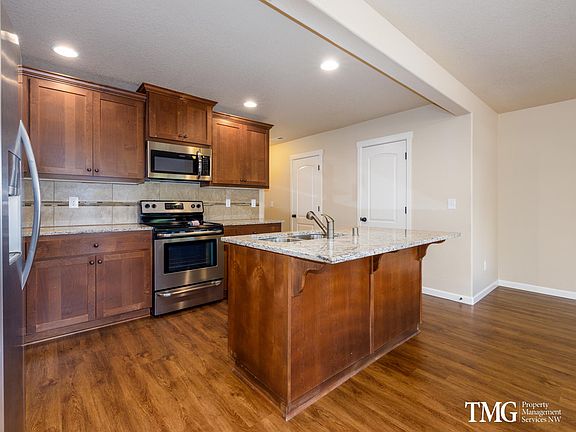 4th image of 9814 NE 76th Way