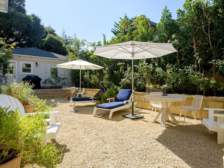 1703 Chapala St #B — Photo 23