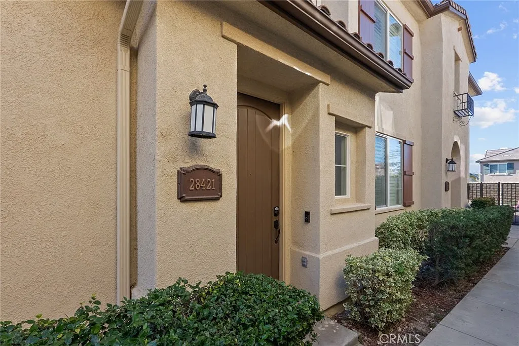 Building Photo - 28421 Santa Rosa Ln