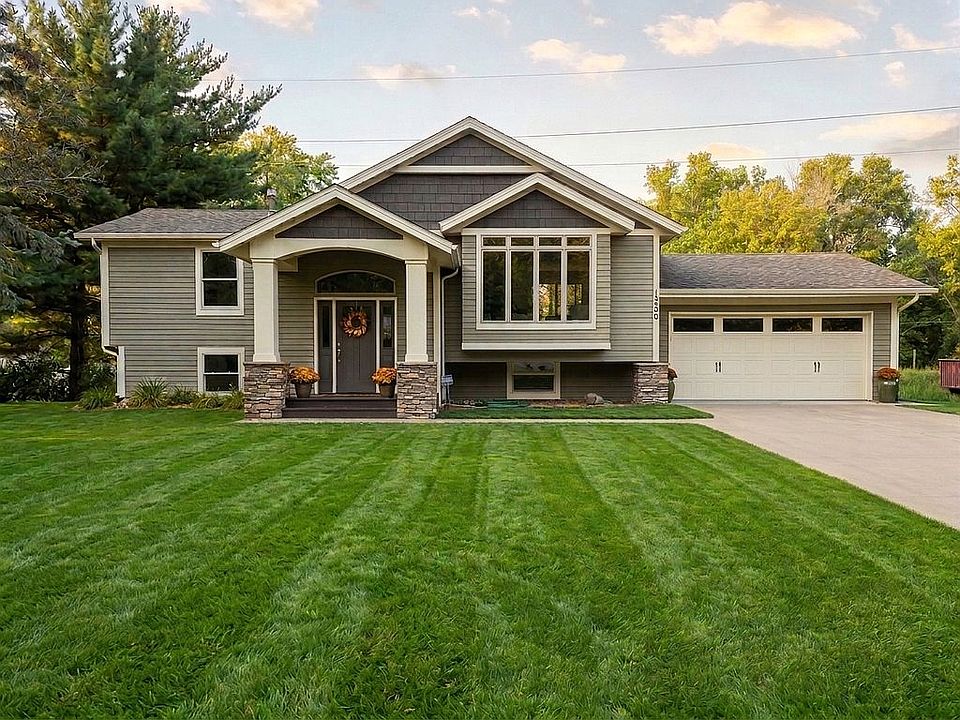 1st image of 1355 Eide Cir