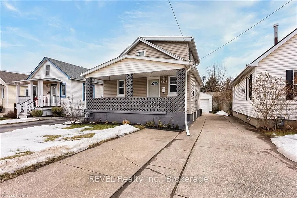 2 bed, $2,200 — Photo 1