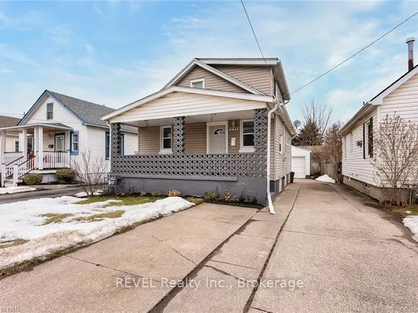 6413 Frederica St, Niagara Falls, ON L2G 1C5