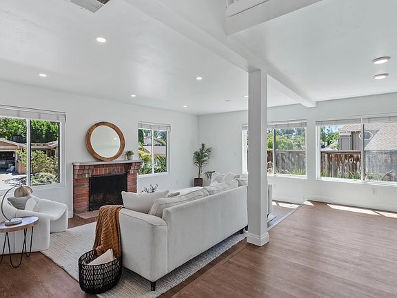 5th image of 5426 Azores Ct
