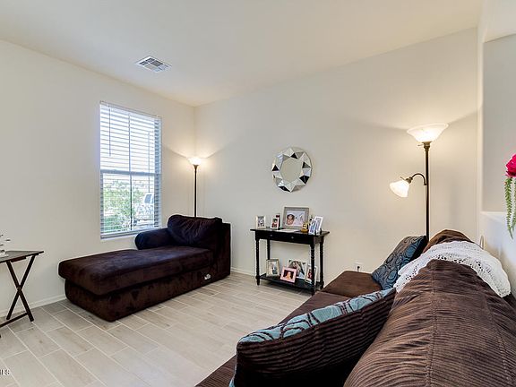 5th image of 17963 W Louise Dr
