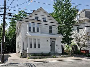 596 Smith St, Providence, RI 02908