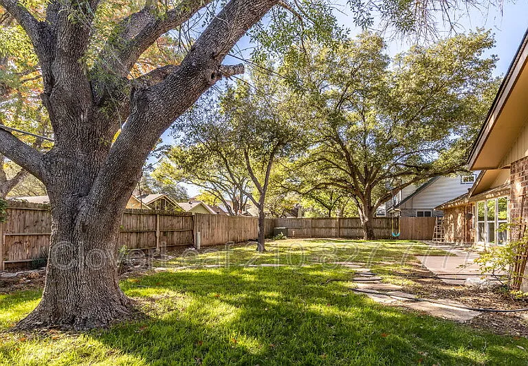 7510 Louisa Allen Ct — Photo 41