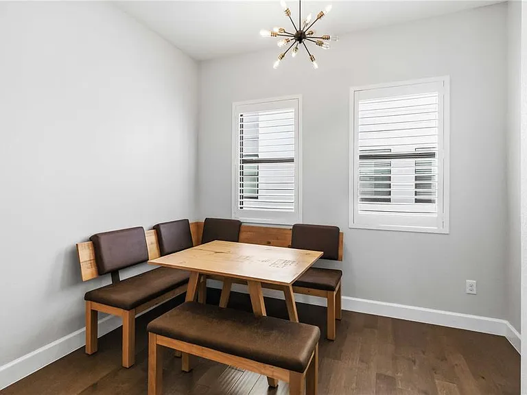 1332 W Gray St #5 — Photo 21