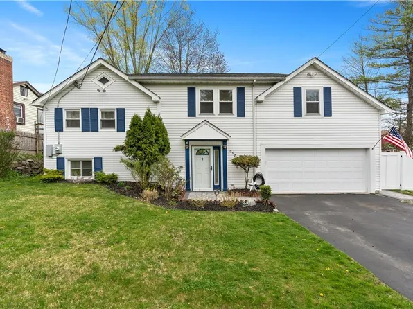 317 Center Drive, Mahopac, NY 10541