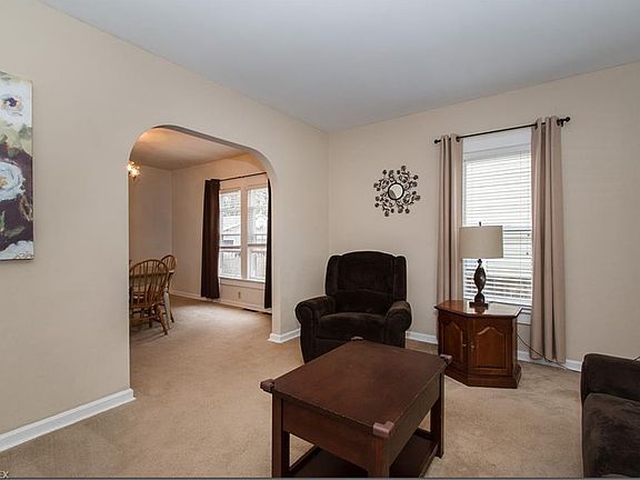 5th image of 529 Ashland Ave