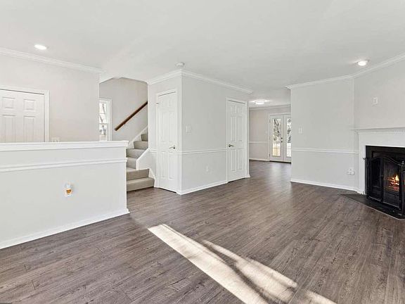 5th image of 12100 Brittania Cir