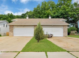 2745 Humboldt Rd, Green Bay, WI 54311