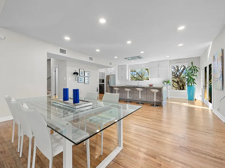 5600 Blueridge Ct — Photo 10