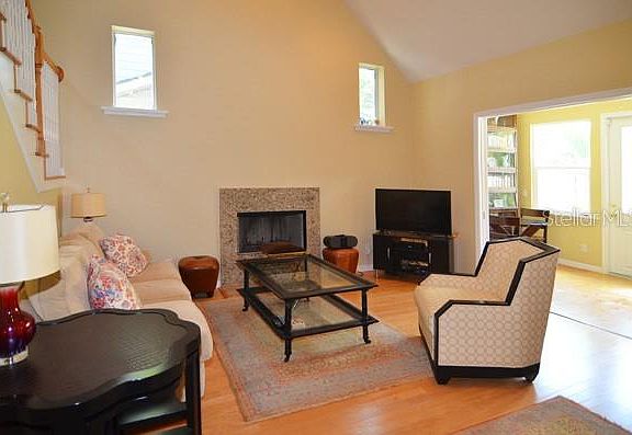 5th image of 1163 25th Ave N