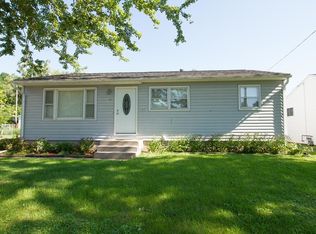 216 5th St, Buffalo, IA 52728