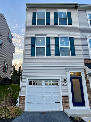 7042 Cedar Ave Photo 1
