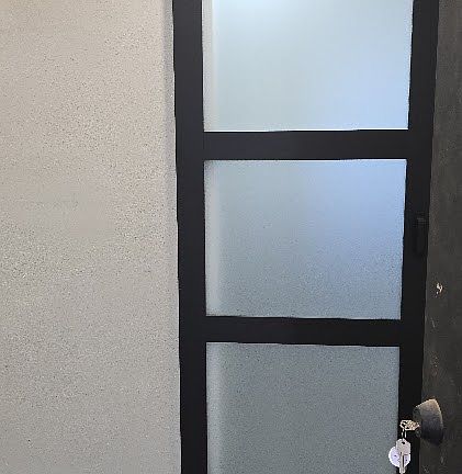 4th image of 3331 W Palmaire Ave #B2