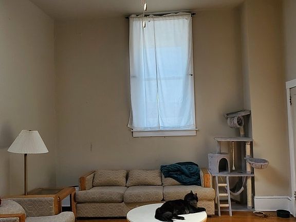 3rd image of 108 N Main St #A