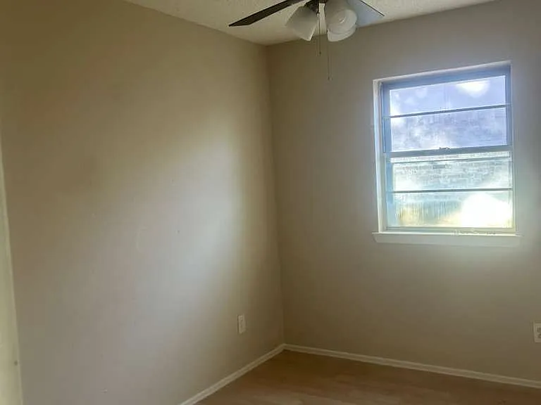 1209 Trellis Dr — Photo 3