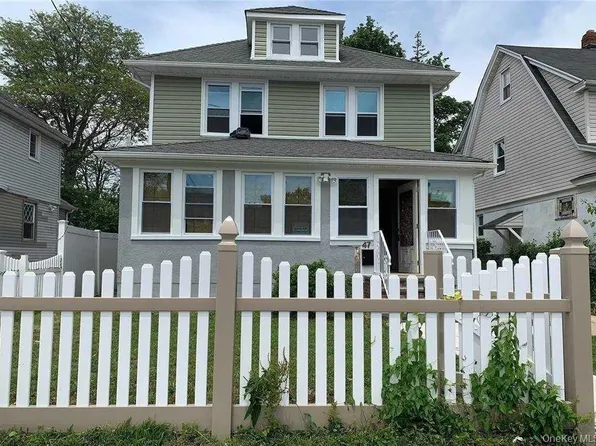 47 Gladys Avenue, Hempstead, NY 11550