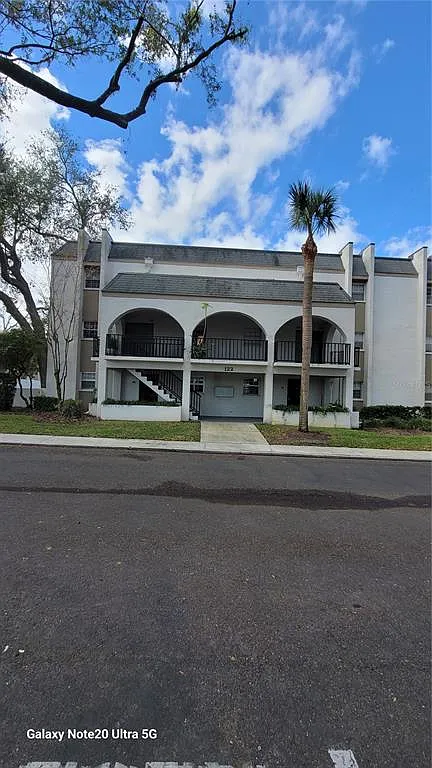2 bed, 1.5 bath, 1068 sqft, $1,450 — Photo 1