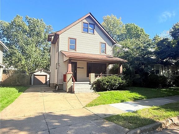 2nd image of 2229 26th St SW