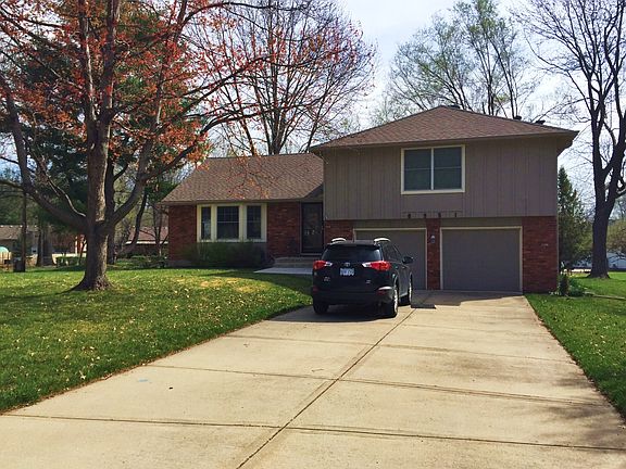 2nd image of 8951 Conser Dr