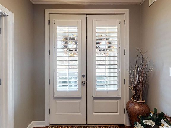 3rd image of 1601 Poppy Hills Dr