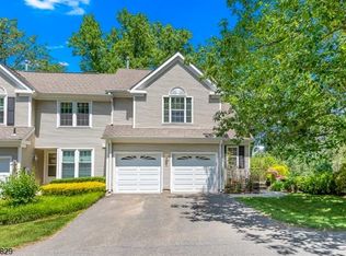 2 Rainier Ct, Hackettstown, NJ 07840