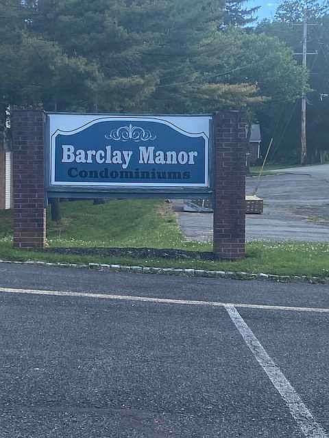 1st image of 1201 Barclay Mnr