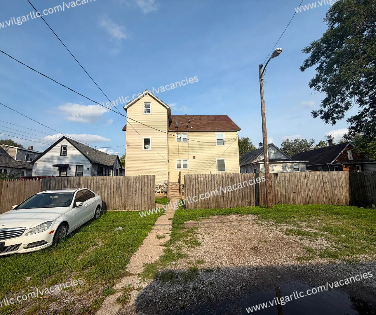 4630 Cameron Ave. — Photo 2
