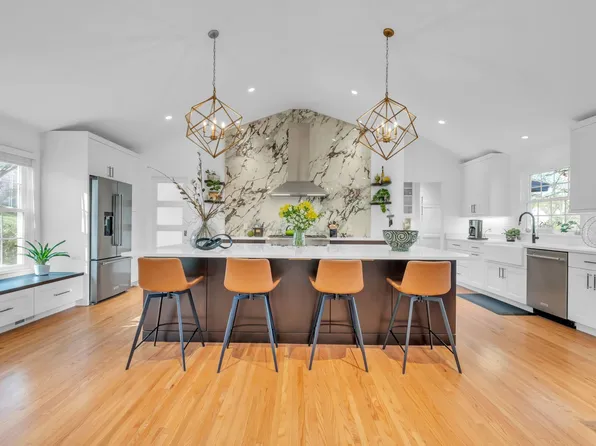 4401 Curtiswood Cir, Nashville, TN 37204