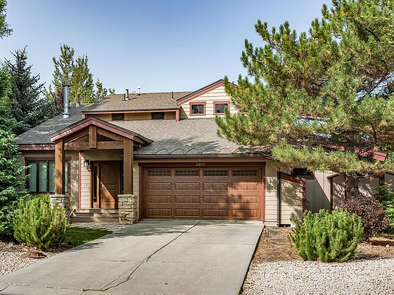 2689 Holiday Ranch Loop Rd — Photo 1
