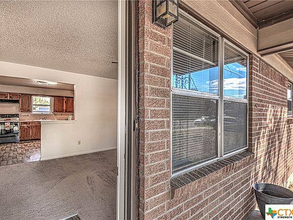 5th image of 2719 Live Oak Dr
