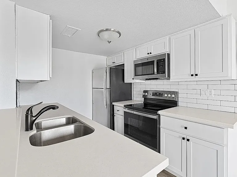 740 E Joan D Arc Ave — Photo 7