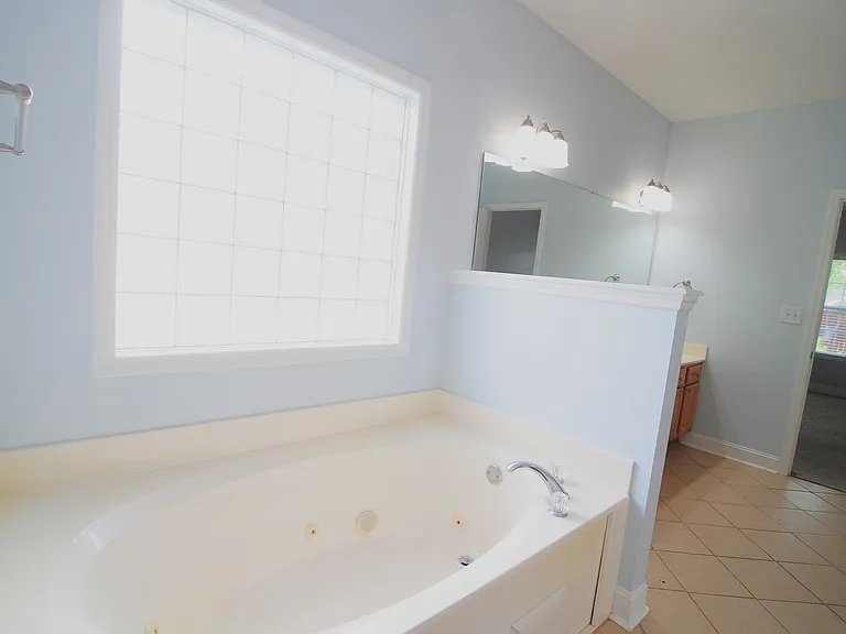 5016 Liberty Park Cir SE — Photo 14