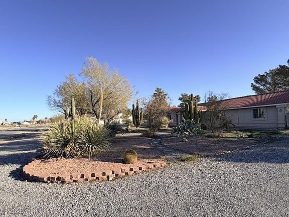 2nd image of 3611 Mallard Ave
