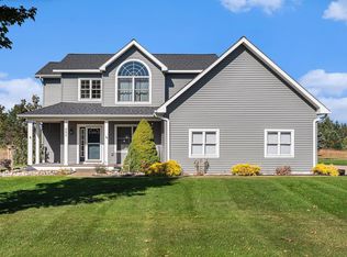 551 Berkshire Ln, Gaylord, MI 49735