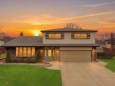 2126 E Waverly Ln, Arlington Heights, IL, 60004