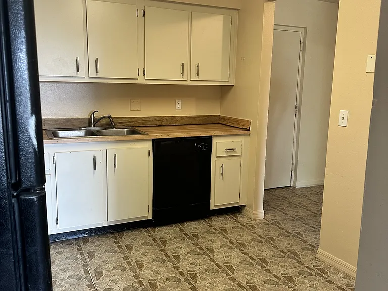 901 Hickory St #203203 — Photo 2