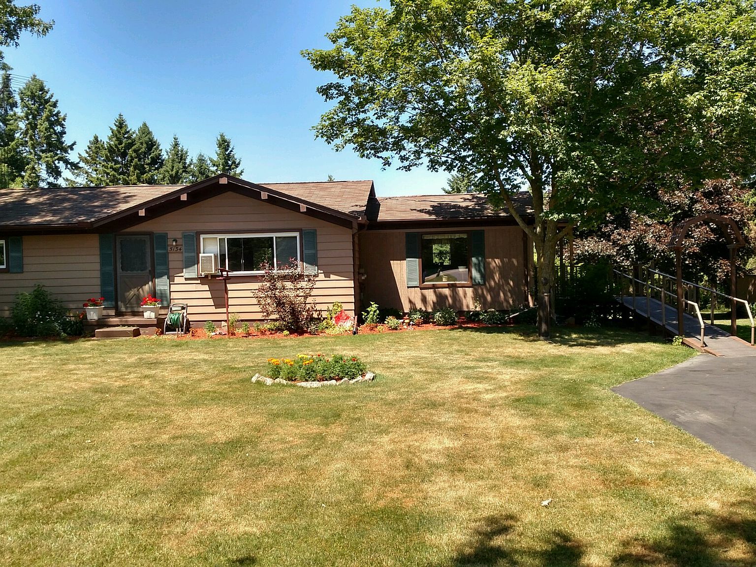 5134 Hegel Rd, Goodrich, MI 48438 Zillow