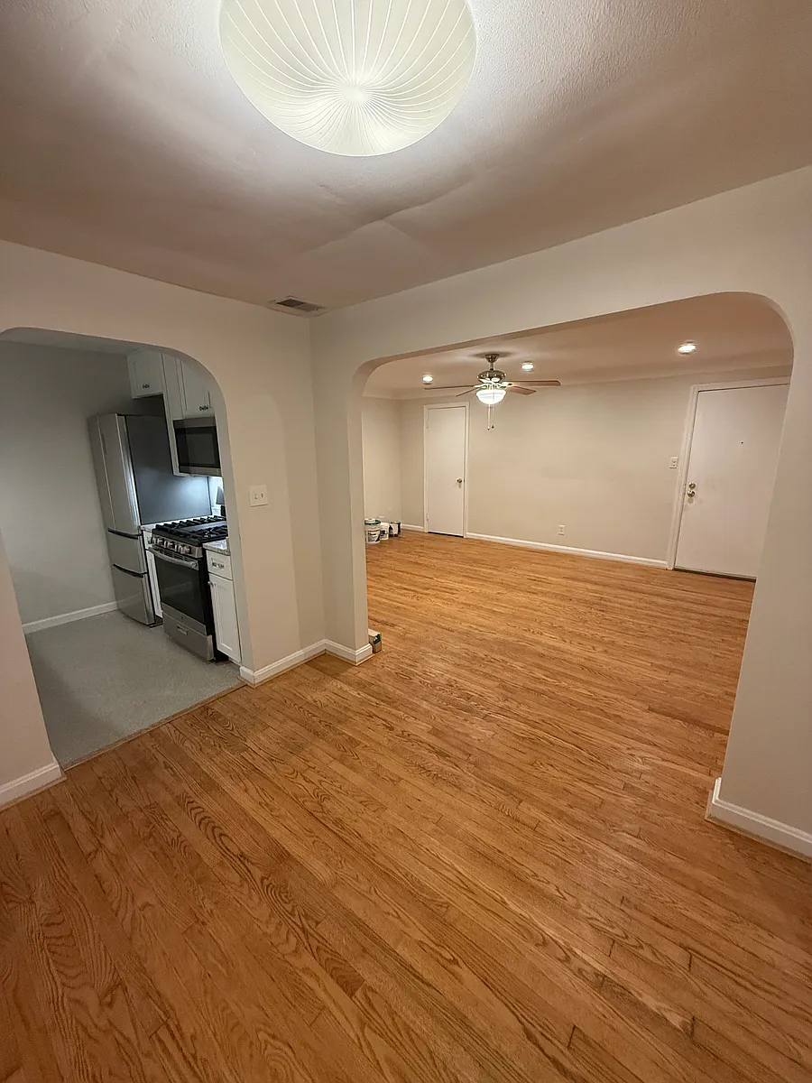 Building Photo - 6603 Bantry Ave #1