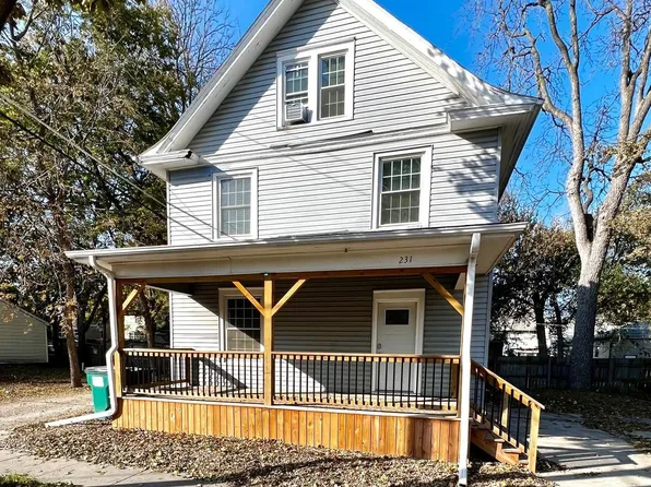 231 N 28th St, Lincoln, NE 68503