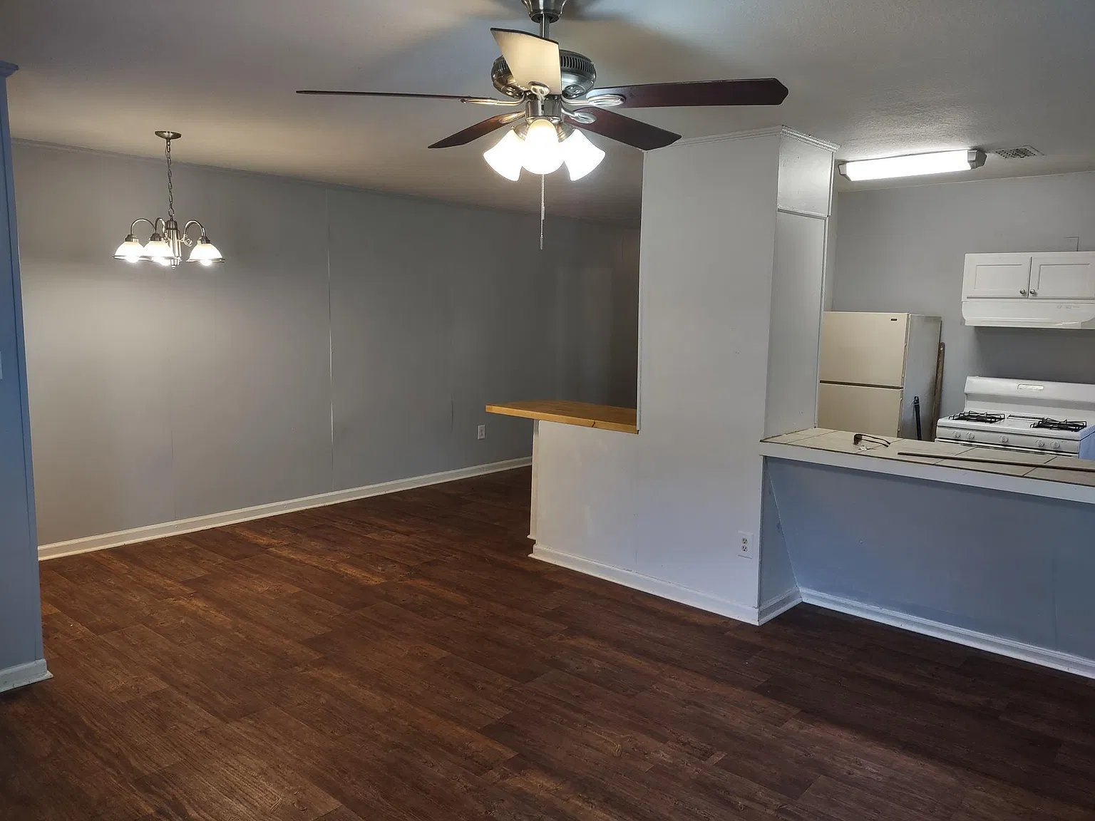 2 bed, 1008 sqft, $900 — Photo 3