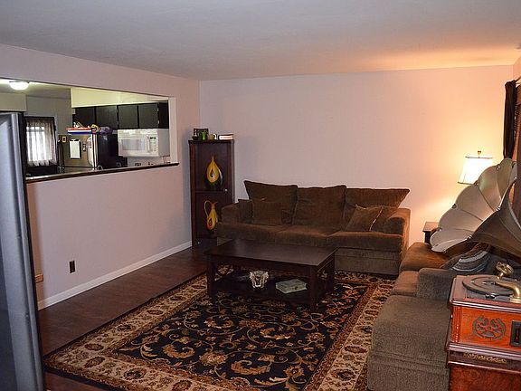 Large open concept LR