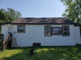 34761 N Holman Ave, Ingleside, IL 60041