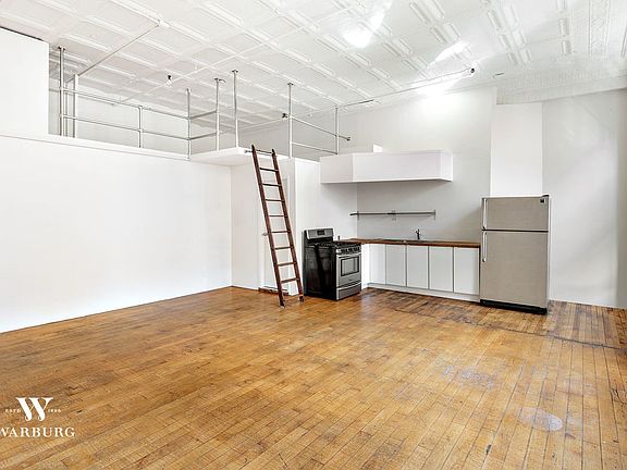 2nd image of 75 Leonard St APT 3NE