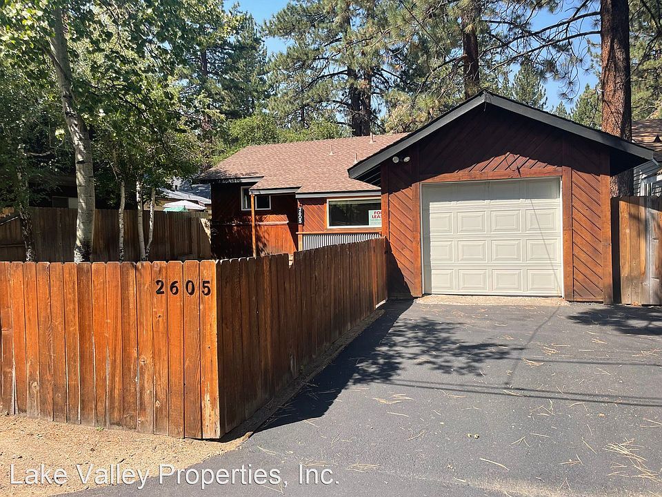 1st image of 2605 Alma Ave